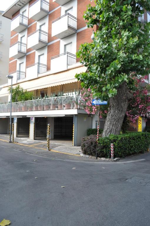 Hotel Nancy Rimini Exterior foto